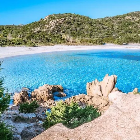 Dolce Sposa Swimming Pool And Private Beach Apartament